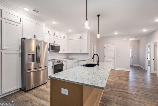 Building Photo - 138 Crestpoint Rd