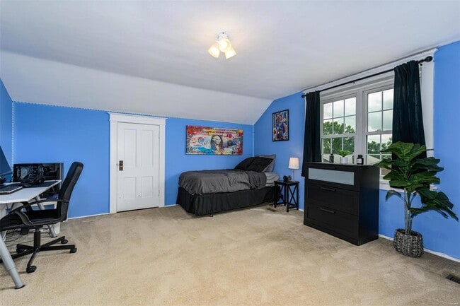 Building Photo - 4427 Neosho St