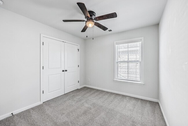 Building Photo - 132 McClellan Way