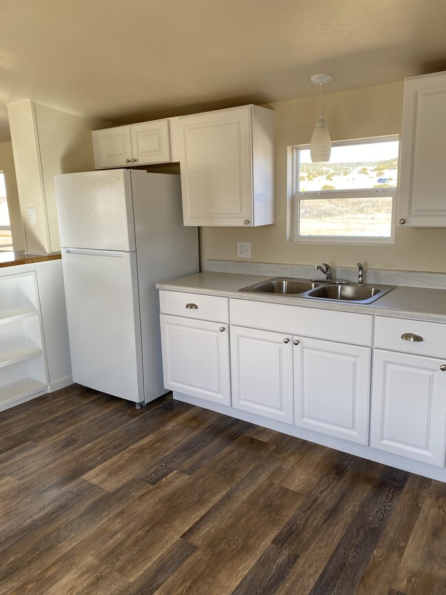 Kitchen - 131 Quiet Valley Loop