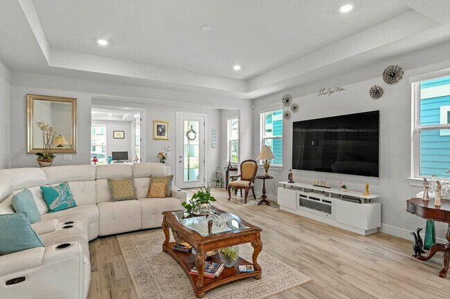 Building Photo - Available Furnished or Unfurnished 2Bed/2Bath+Office in Weslyn Park at Sunbridge
