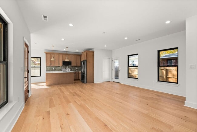 Building Photo - NEW CONSTRUCTION! Old Hickory