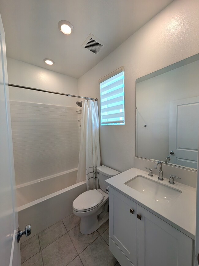Building Photo - 27414 N Arborview Ln