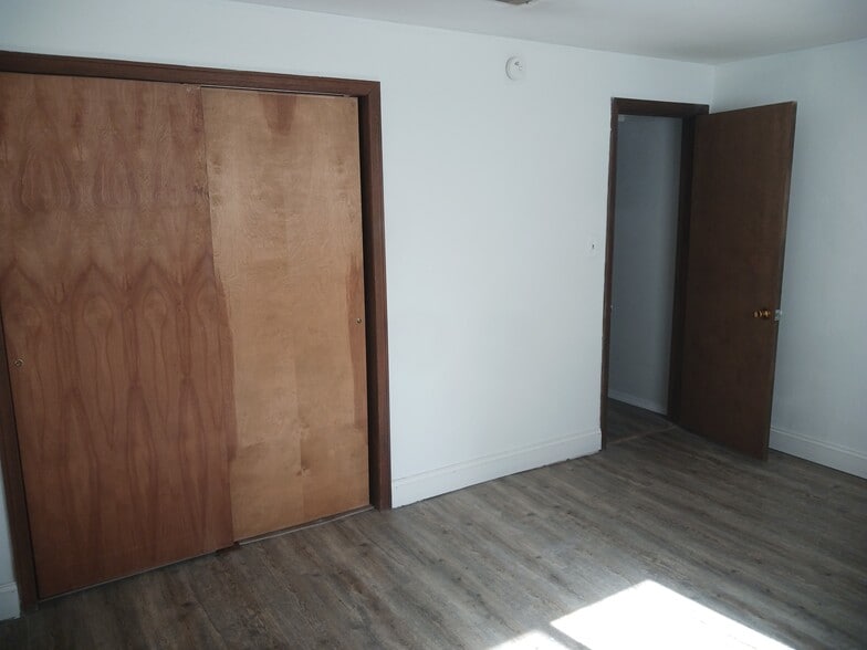 Building Photo - 52 N Pindwood Ln