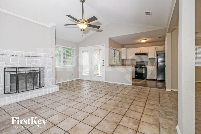 Building Photo - 405 Lone Oak Cir
