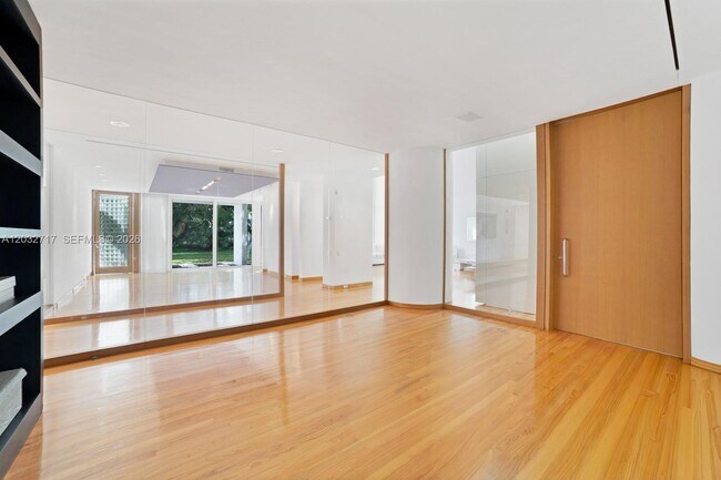 Building Photo - 6070 SW 128th St