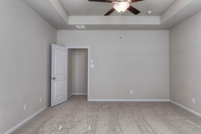 Building Photo - 21644 Lexor Dr