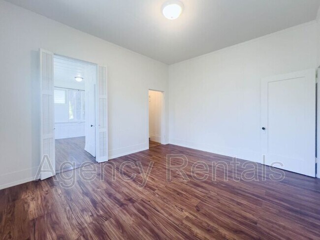 Building Photo - 2205 Hyde St