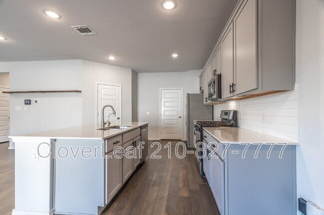 Building Photo - 13151 Bay Pt Wy