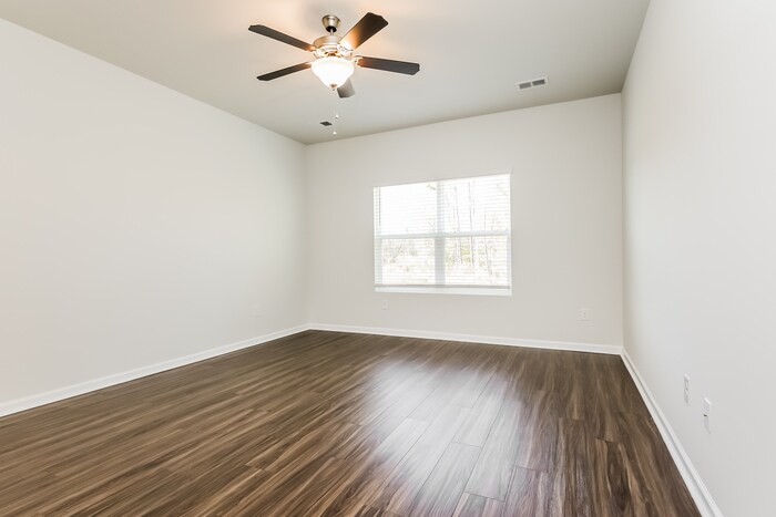 Building Photo - 187 Dorian Lp