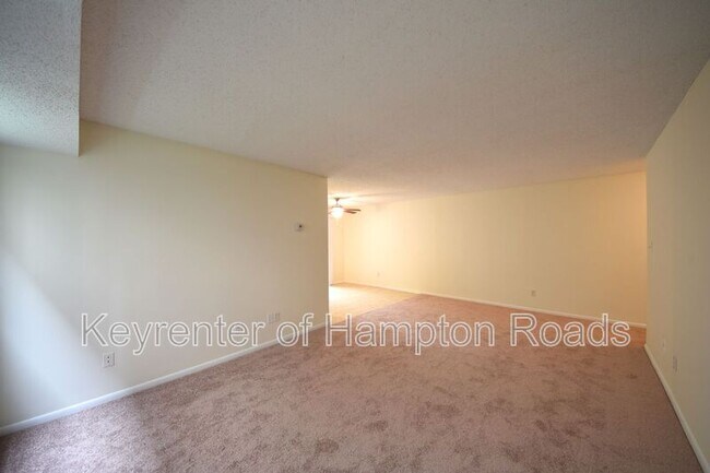 Building Photo - 8530 Tidewater Dr