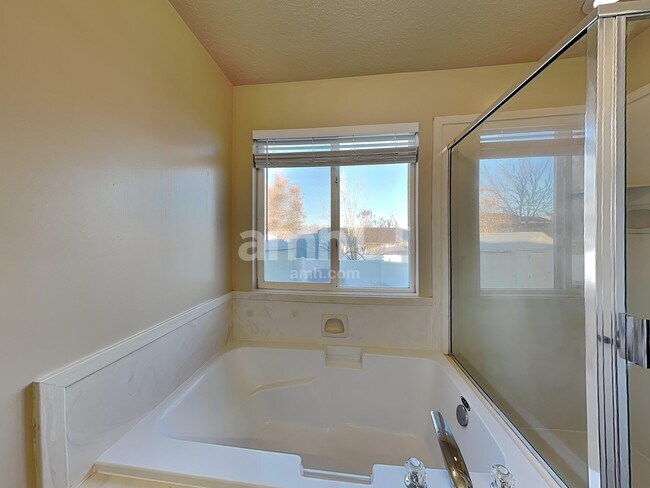 Building Photo - 5129 W Amber Rose Ln