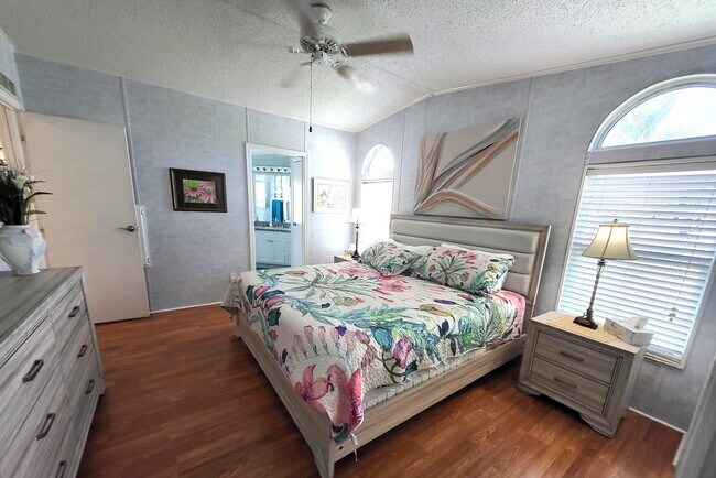 Building Photo - 8403 Delphinium Ct