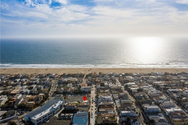 Building Photo - 318 26th St