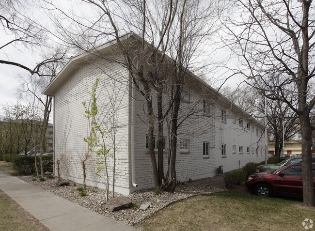 Building Photo - 317 Remington St