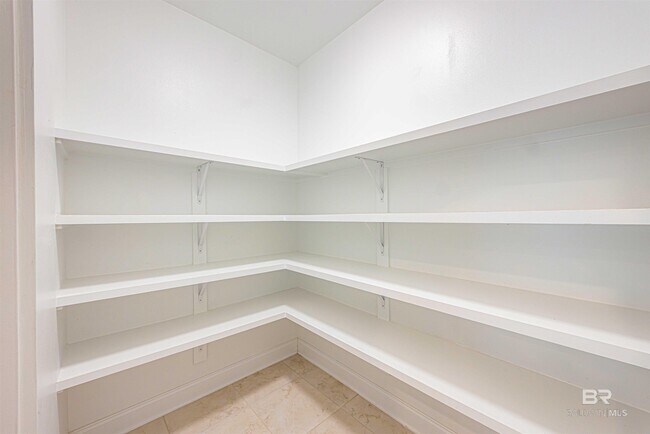 Building Photo - 27069 Gramercy Ln