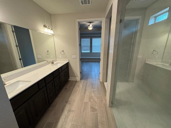 Building Photo - 19108 Fernando Trl