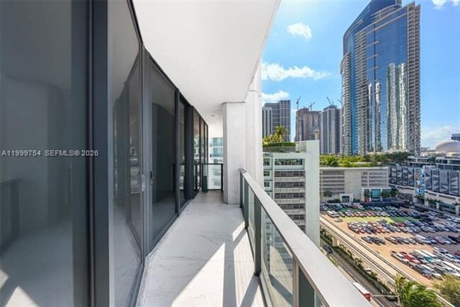 Building Photo - 1000 Biscayne Blvd