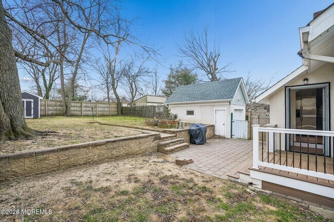 Building Photo - 108 Burlington Ave