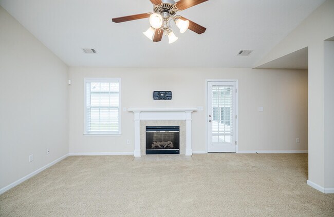 Building Photo - 272 High Meadows Cir