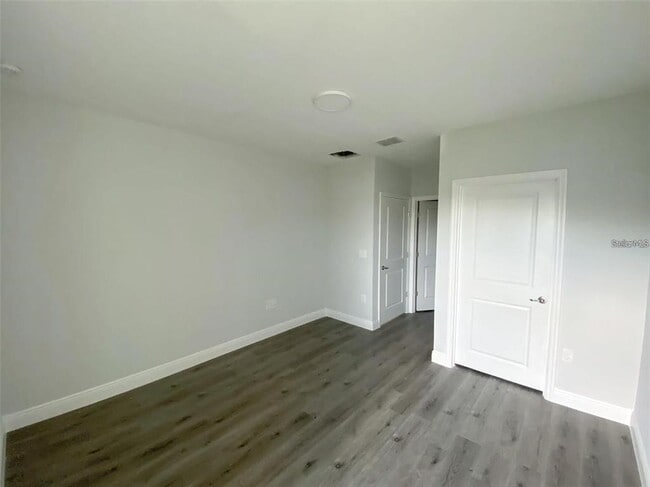 Building Photo - 535 Albatross Dr