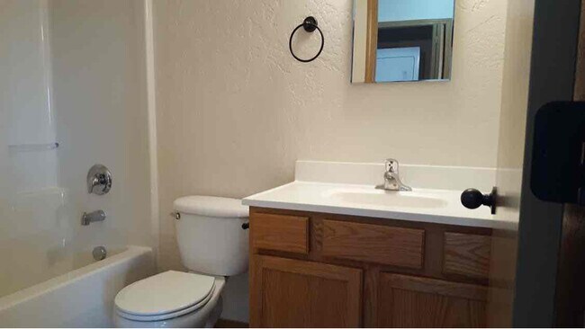 Building Photo - 53 Appleway Dr