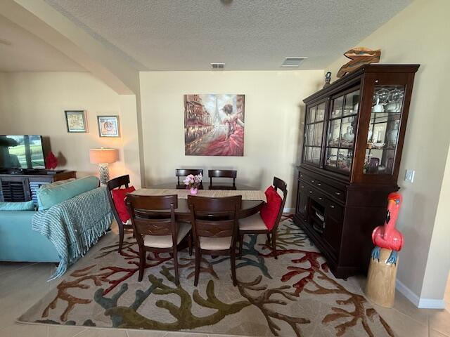 Building Photo - 12091 SW Bennington Cir