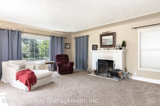 Building Photo - 4 br, 2.5 bath House - 1439 MERRITT ST
