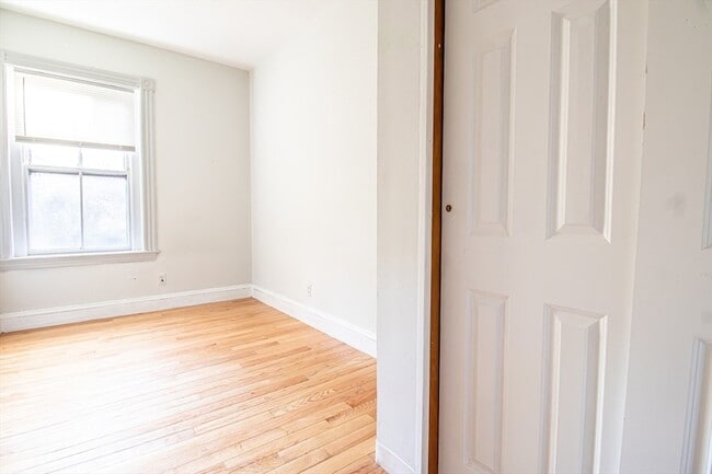 Building Photo - 36 Winchester St