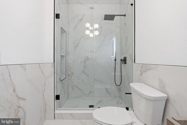 Building Photo - 203 S 13th St