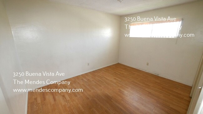Building Photo - 3250 Buena Vista Ave