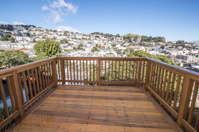 Building Photo - Eureka Valley/Castro 4 Bed + Bonus Room, 3 Bath, 2 Car Garage, City & Valley Views