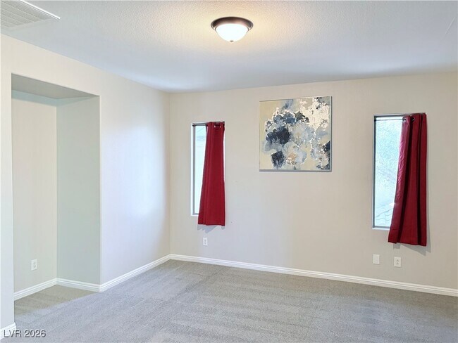 Building Photo - 3429 Hansa Ave