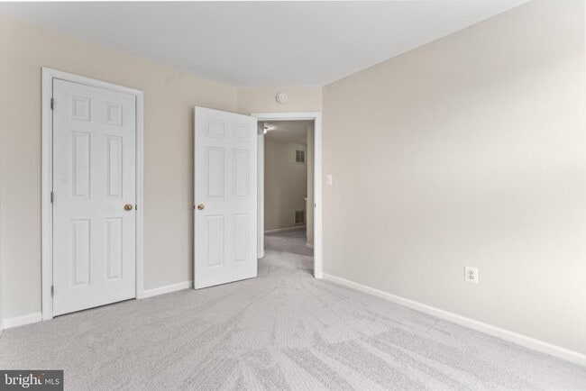 Building Photo - 209 Ilona Ct