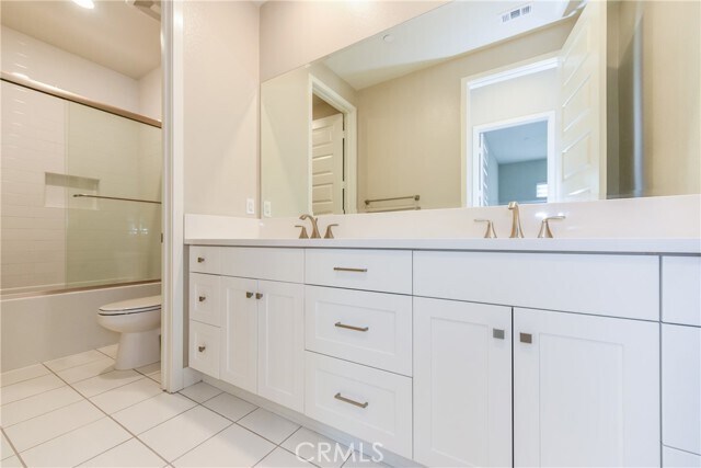 Building Photo - 113 Pitch