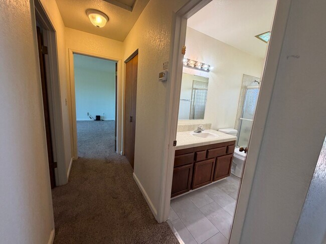 Building Photo - Lovely home in Marina available March 16, 2026!