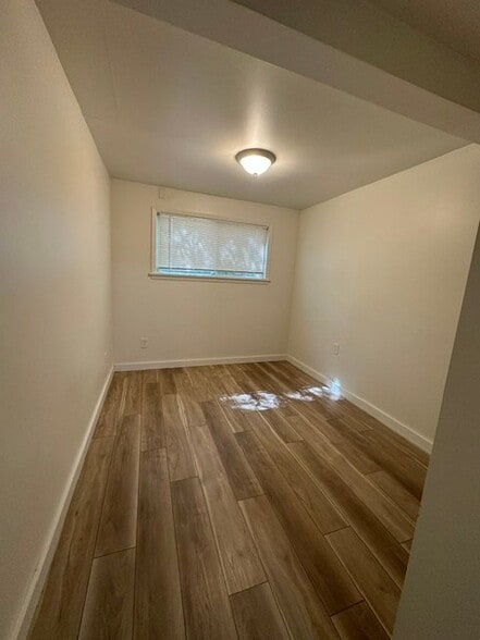 Building Photo - 1814 Ivory St