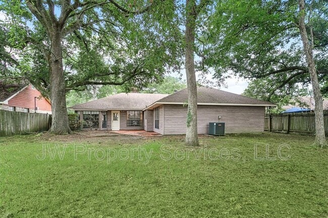 Building Photo - 1476 St Christopher Dr