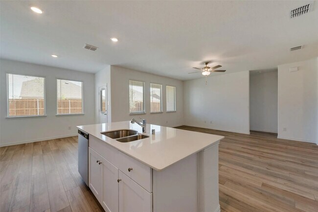 Building Photo - 8412 Butterfly Ln