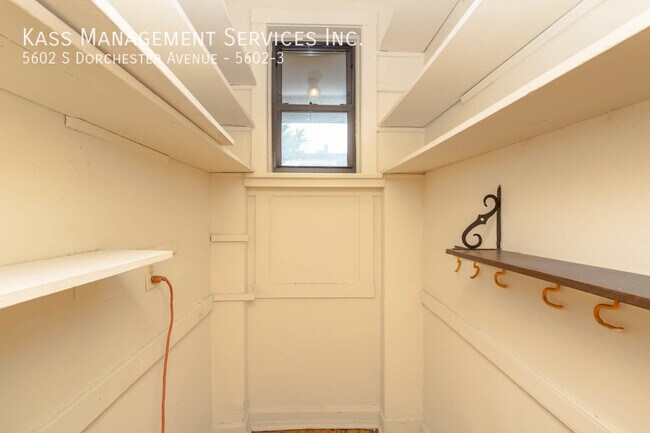 Building Photo - 5602 S Dorchester Ave