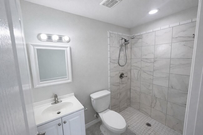 Building Photo - 3055 Morning Glory Dr