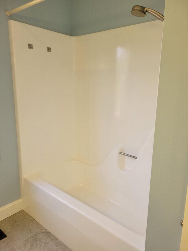 Building Photo - 116 Knollwood Ln