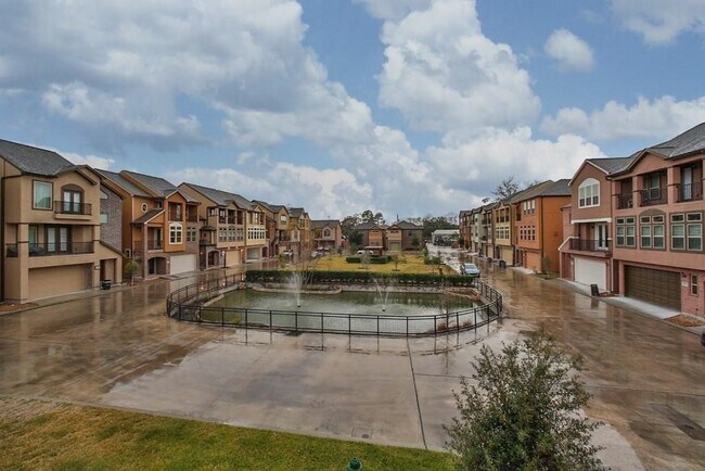 Building Photo - 11005 Upland River Dr