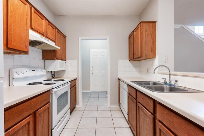 Building Photo - 1720 Constantino Cir