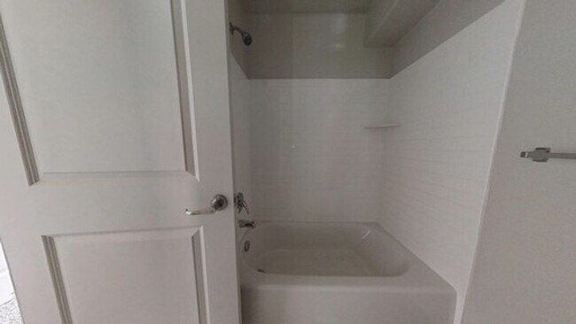 Building Photo - CONDO 2 BED 1 BATH BEHIND WINCO FOR RENT I...