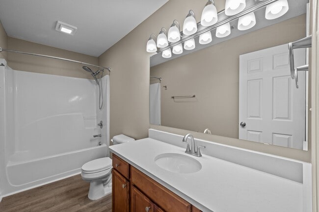 Building Photo - 208 Jessie Cir
