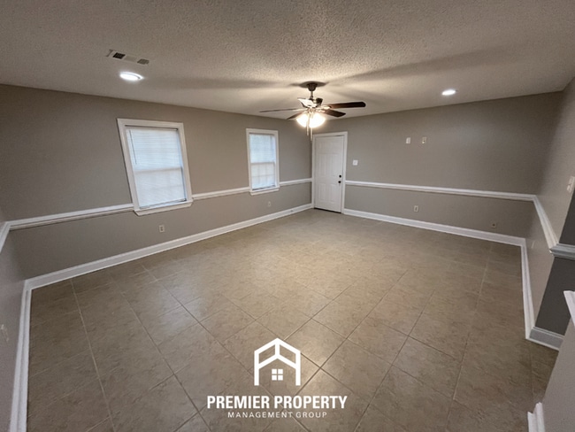 Building Photo - 5017 Penwood Cove