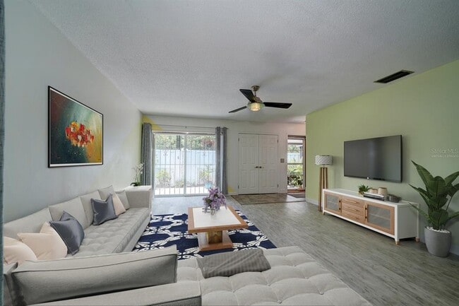 Building Photo - 7223 San Luis Ct