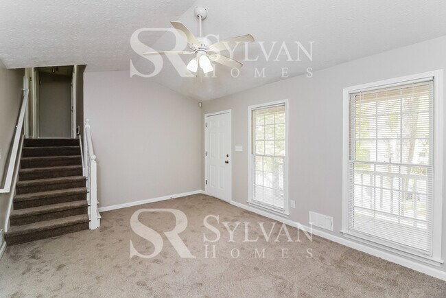 Building Photo - Enjoy living the good life in this 3 bedroom, 2 bathroom home