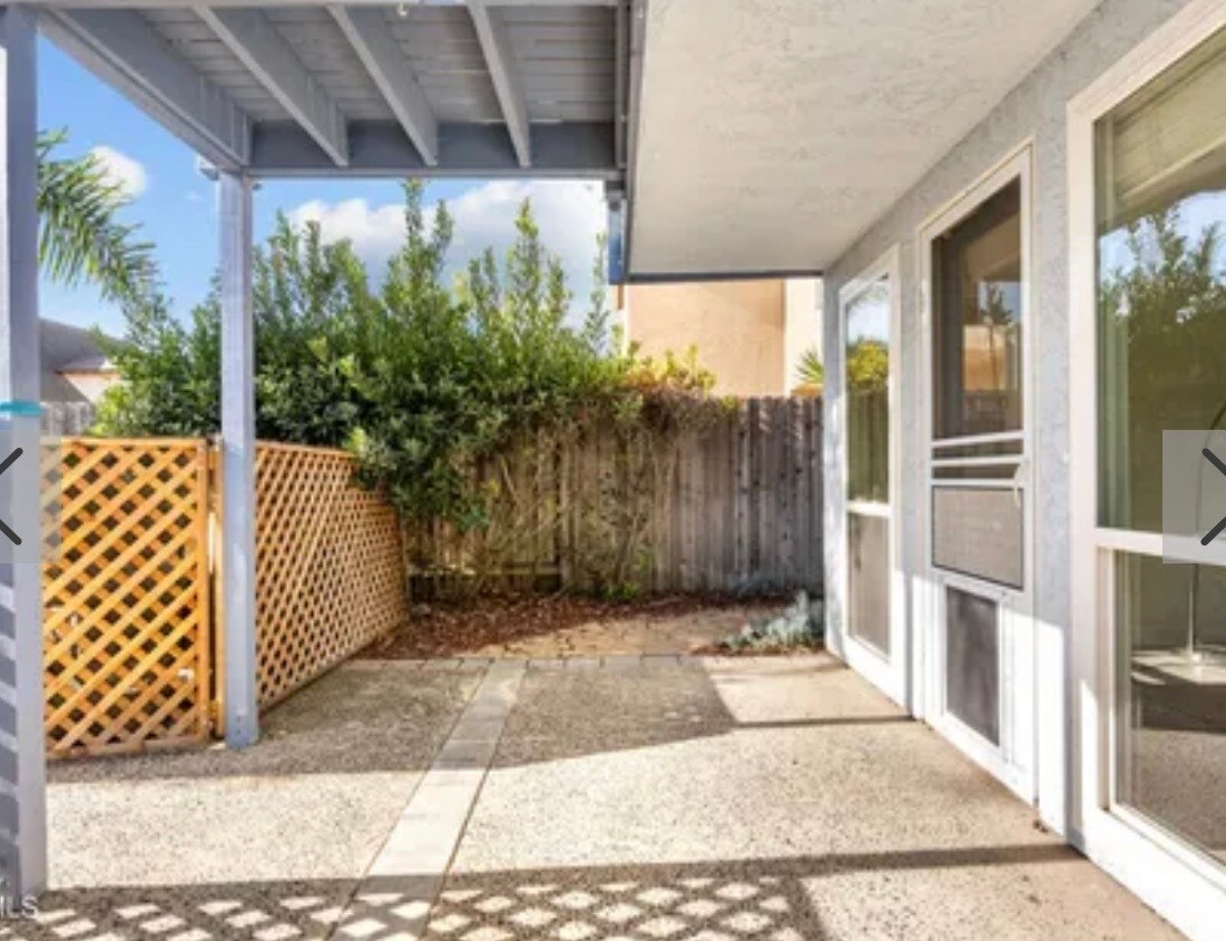 Side Yard - 5138 Outrigger Way